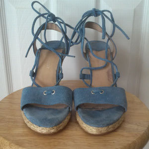 Nine West blue faux suede ankle tie shoes size 8M